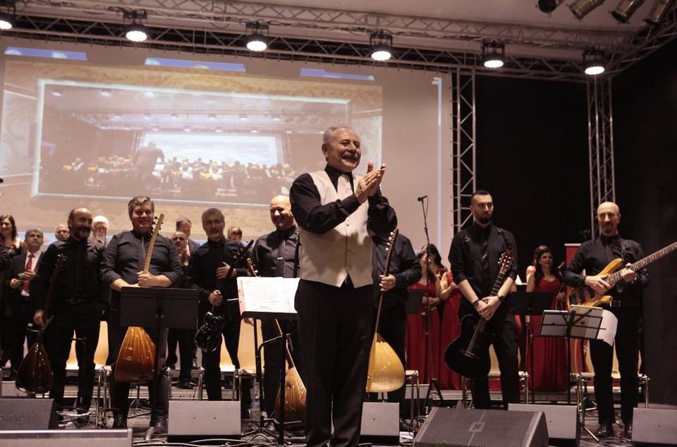 THM sanatçısı, besteci, koro şefi Kazım Birlik yönetiminde Anadolu Ezgileri konseri