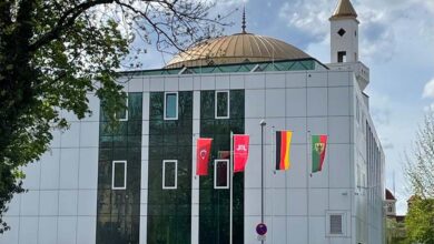 Esslingen DİTİB Camisi ibadete açıldı