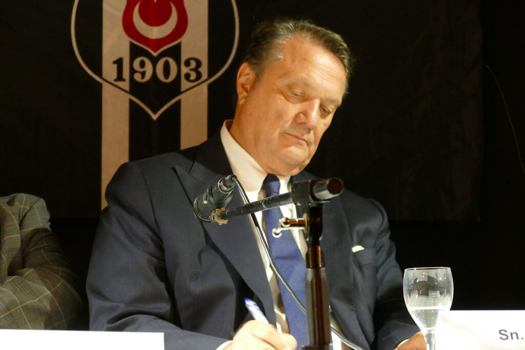 Hasan Arat: “Beşiktaş değerlerine geri dönmek zorunda”