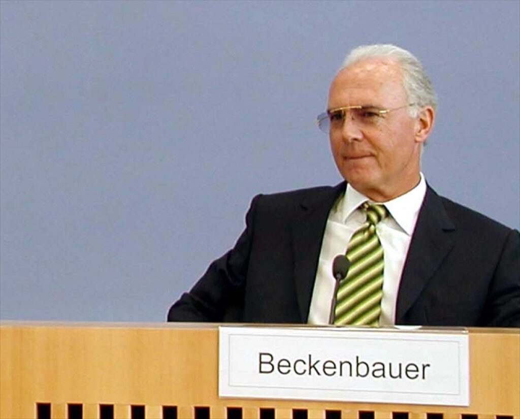 Futbol dünyasının "İmparator"u Beckenbauer hayatını kaybetti