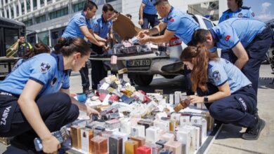 Antalya'da ele geçirilen 5 bin 807 sahte parfüm imha edildi